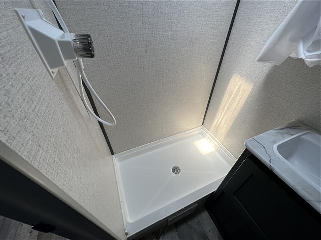 UPGRADE: RV EXPERIENCE (FOR 4 PEOPLE)