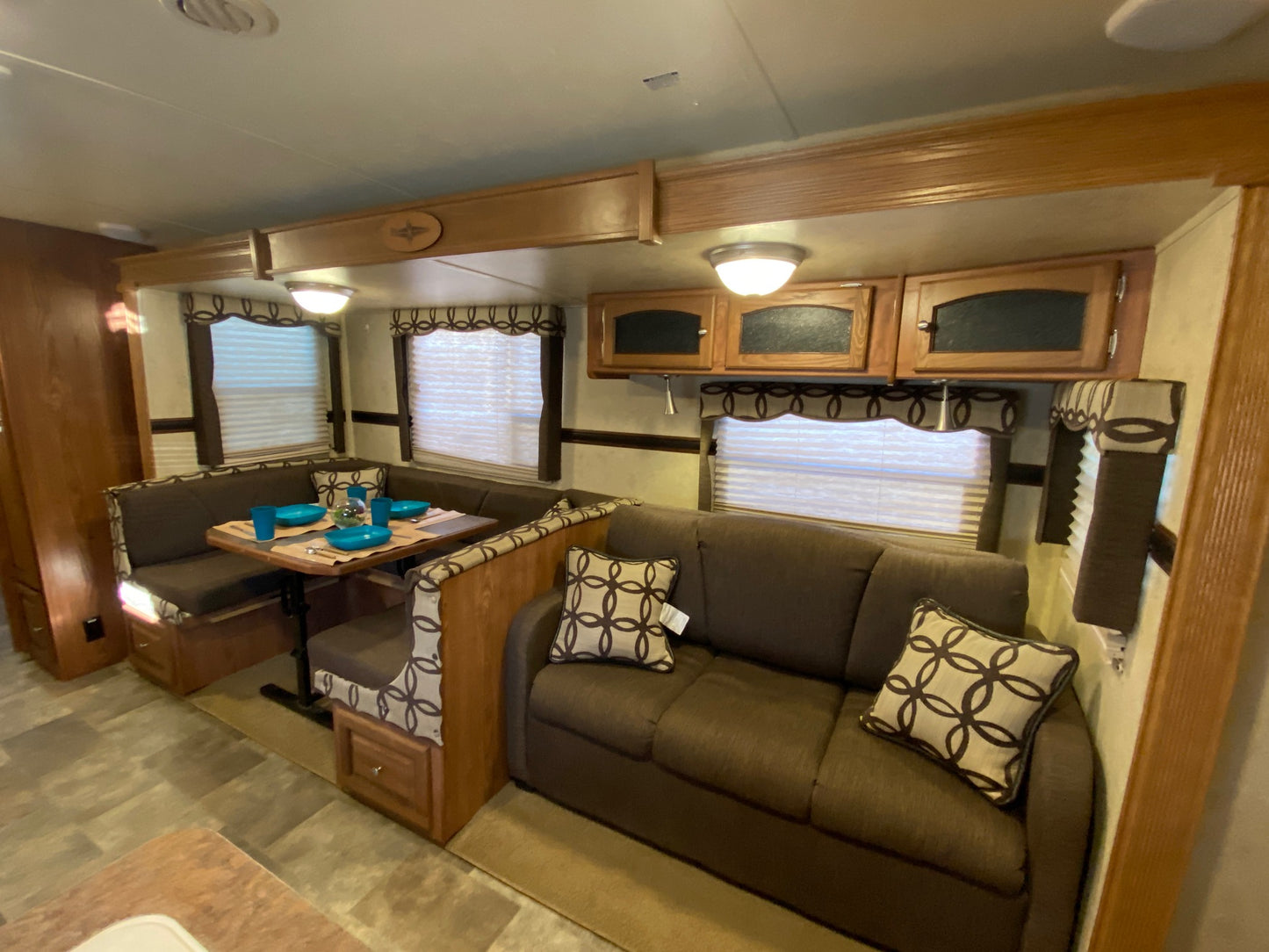 UPGRADE: RV EXPERIENCE (FOR 3 PEOPLE)