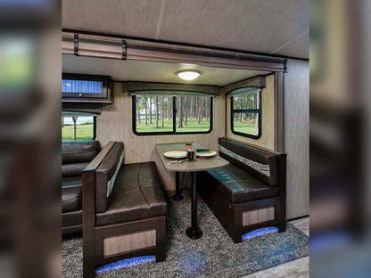 UPGRADE: RV EXPERIENCE (FOR 2 PEOPLE)